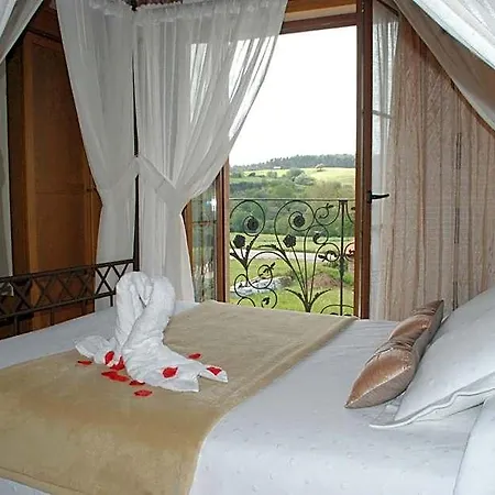 Guest house La Fabula 5*