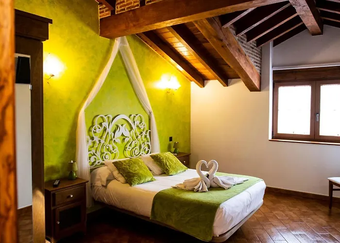 La Fabula サンティリャーナ・デル・マル