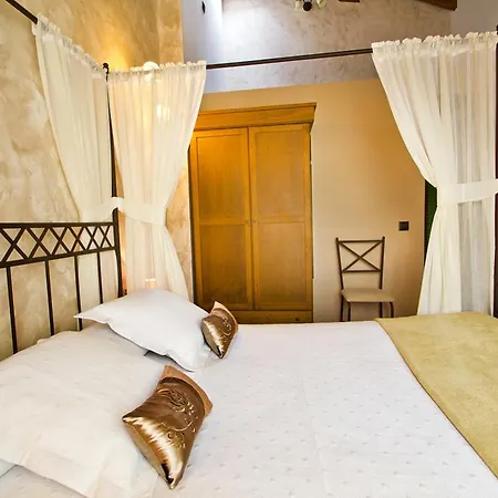 Inn La Fabula Queveda