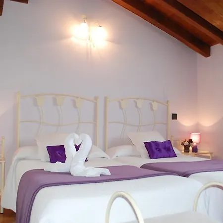 Vendégház La Fabula 5*